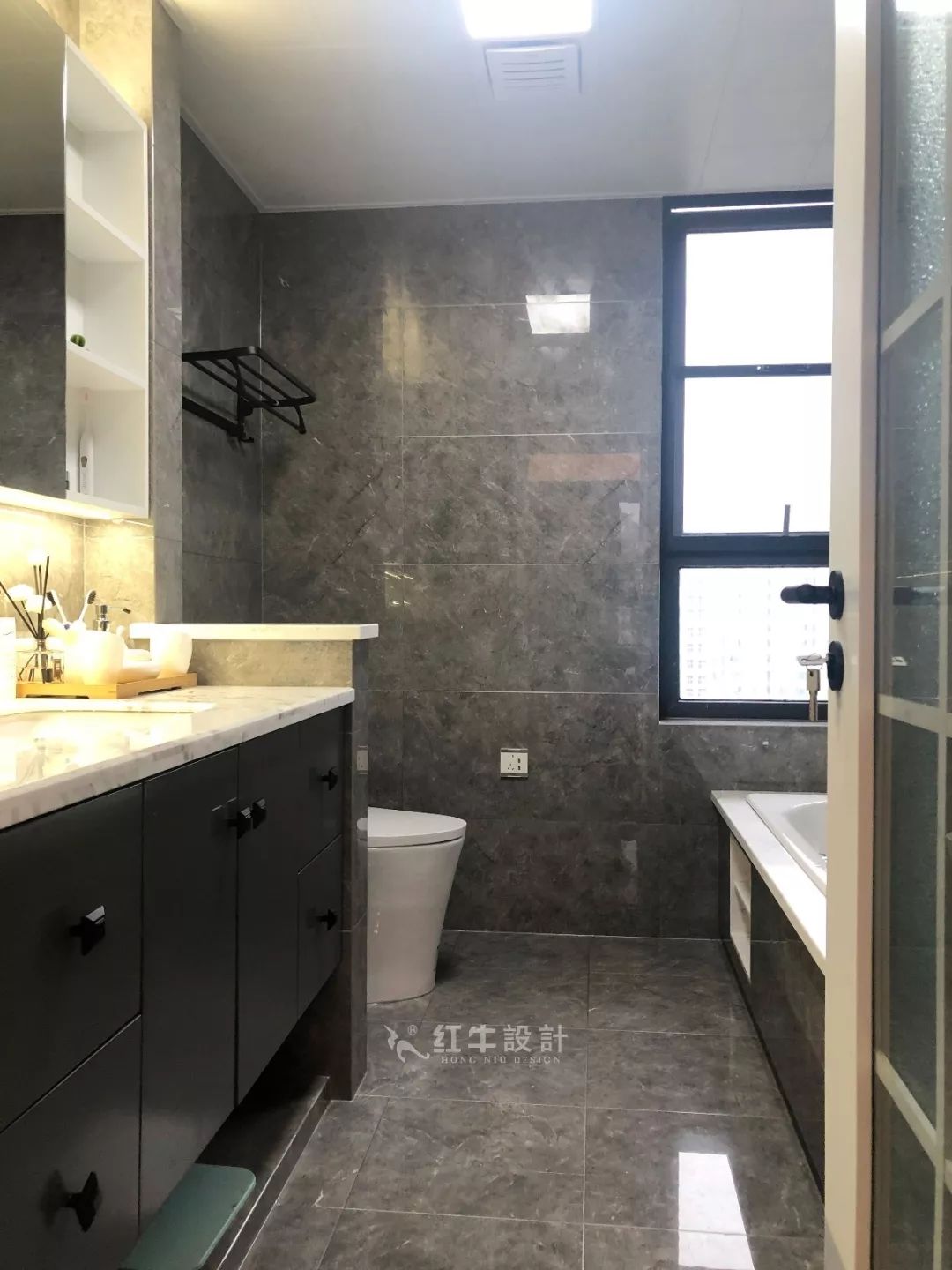 南京保利國(guó)際社區(qū)140㎡現(xiàn)代風(fēng)格--四室二廳大戶型，寬敞開(kāi)闊又舒適！10主臥設(shè)計(jì)