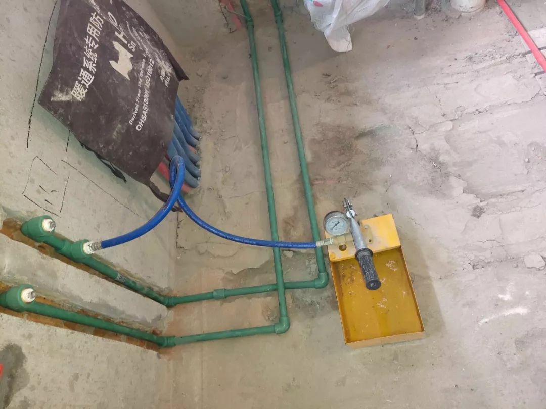 南京龍?bào)椿ㄔ?0㎡現(xiàn)代輕奢--老房升級改造，變身時尚精致家！29水電施工