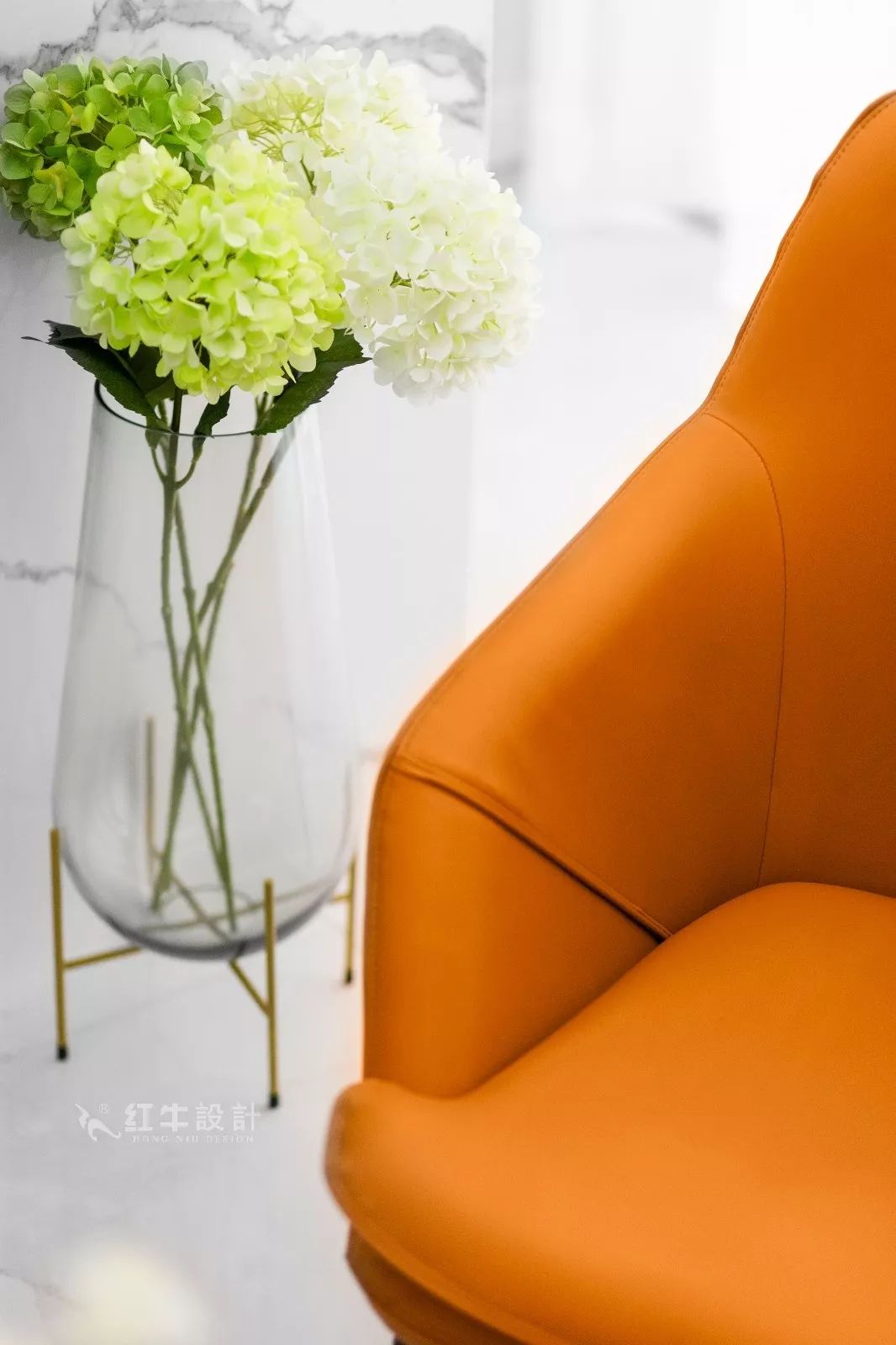 南京雅居樂145㎡現(xiàn)代簡約--演繹當(dāng)代生活美學(xué)05客廳設(shè)計04小飾品