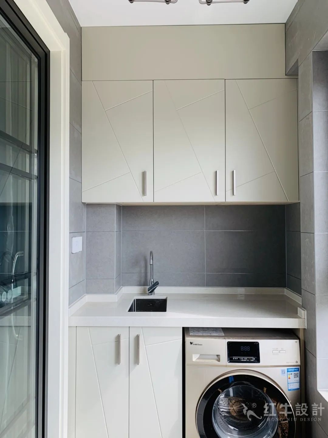 孟憲濤_保利國際社區(qū)115㎡現(xiàn)代北歐--簡潔明亮之家，一人獨居太愜意！09實景效果_陽臺