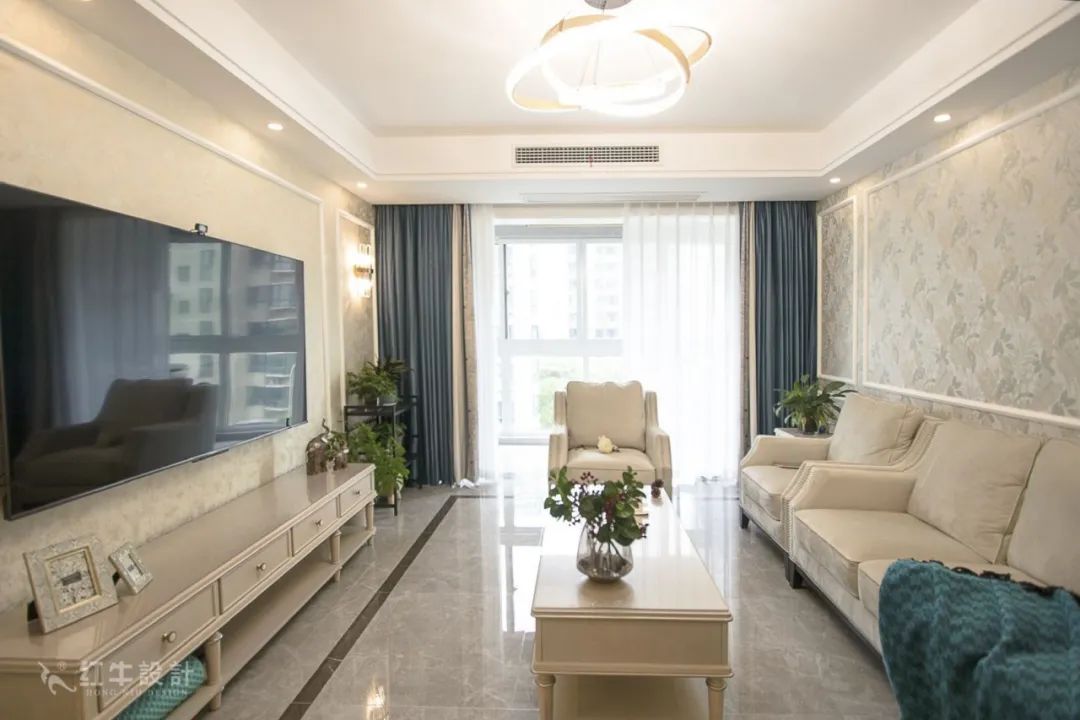 最美畢業(yè)照 ⑥--簡美不一定是深色系，也可以這樣清爽哦！01客廳