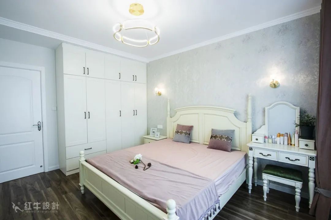 最美畢業(yè)照 ⑥--簡美不一定是深色系，也可以這樣清爽哦！08主臥室