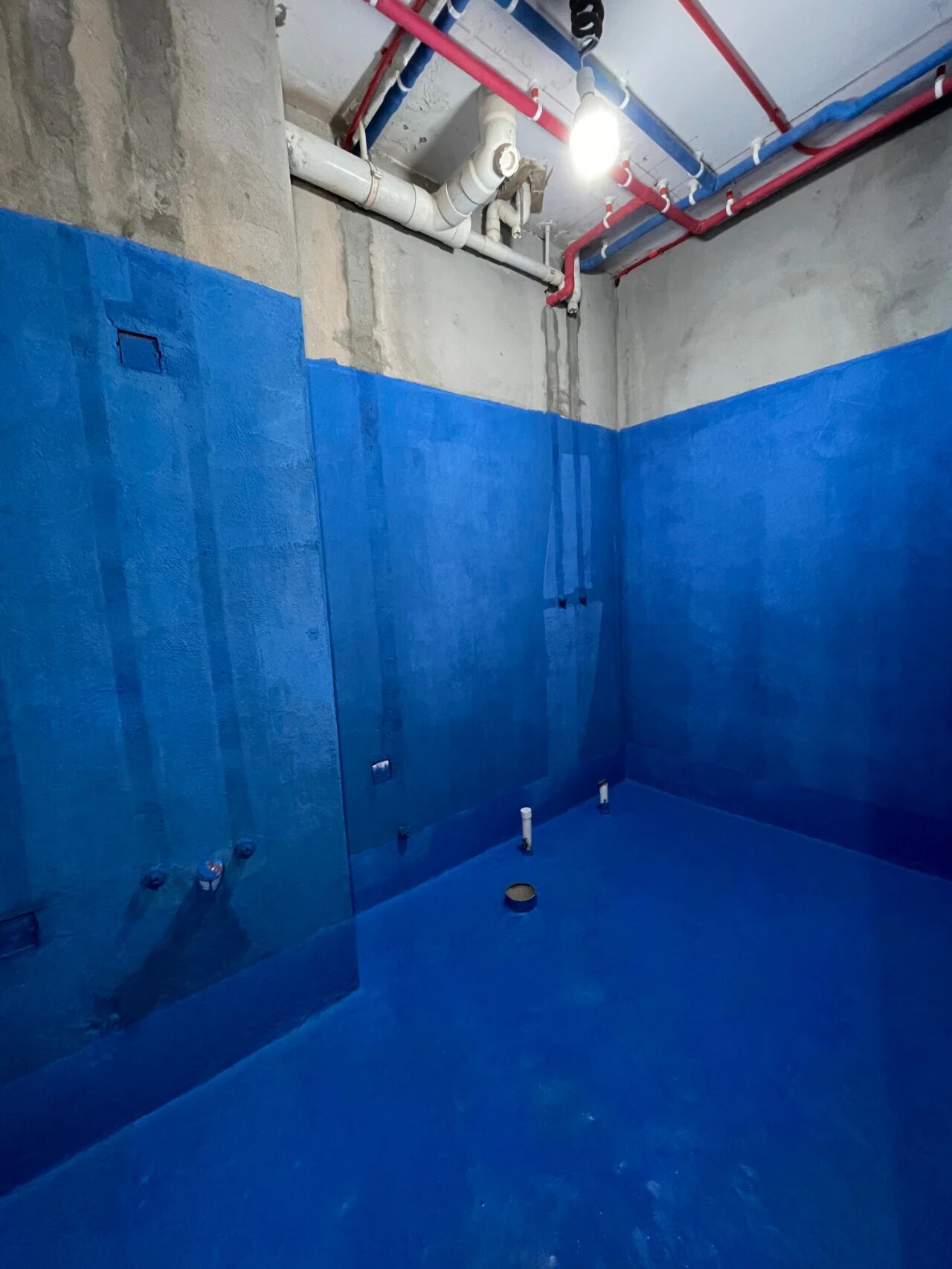 九月秋意漸濃，南京紅牛裝飾工地巡檢步履不停，只為兌現(xiàn)品質(zhì)承諾！