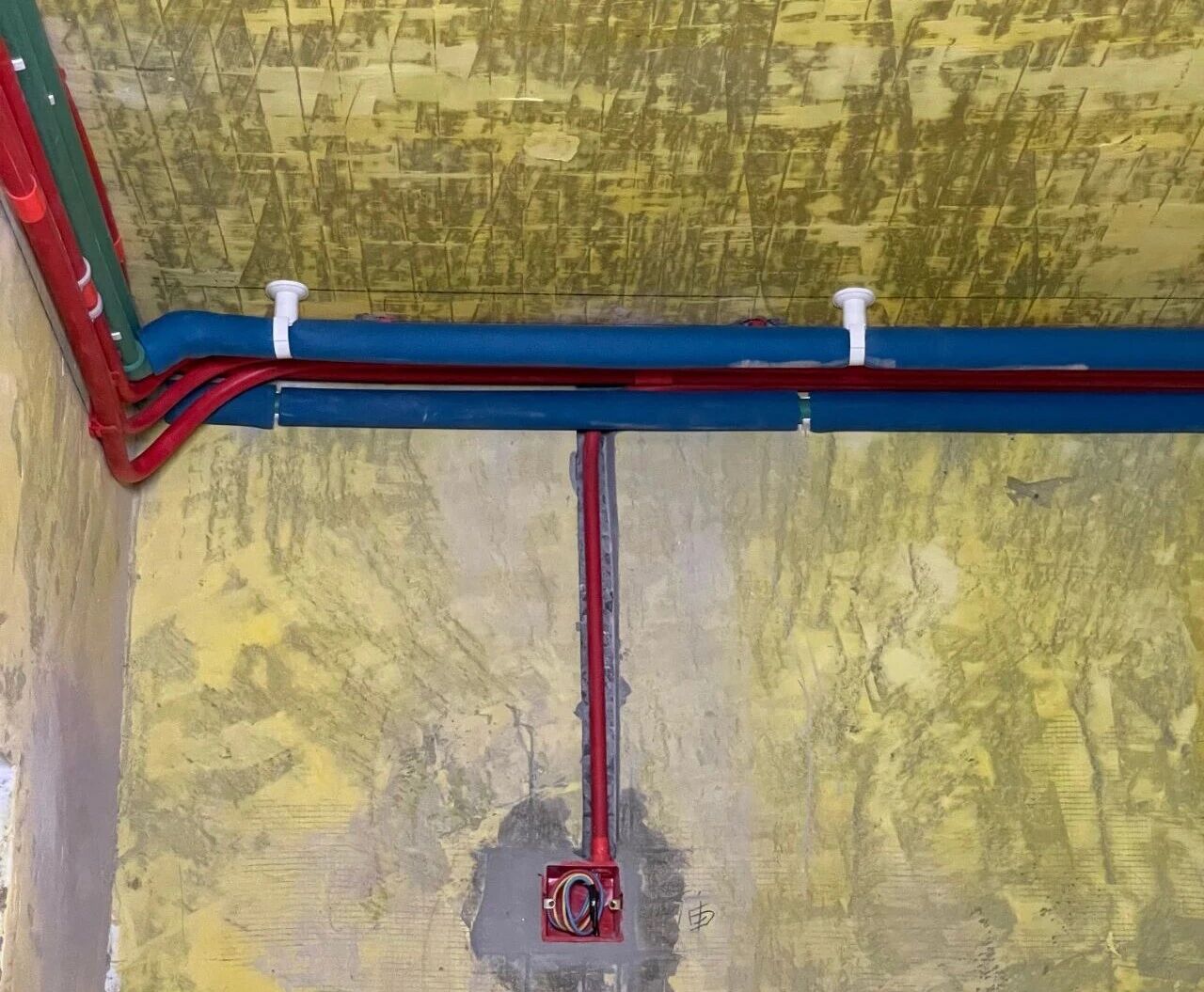 工地巡檢：雙節(jié)同慶，品質(zhì)同行，嚴(yán)把每一道工序，用心守護(hù)夢(mèng)想家！