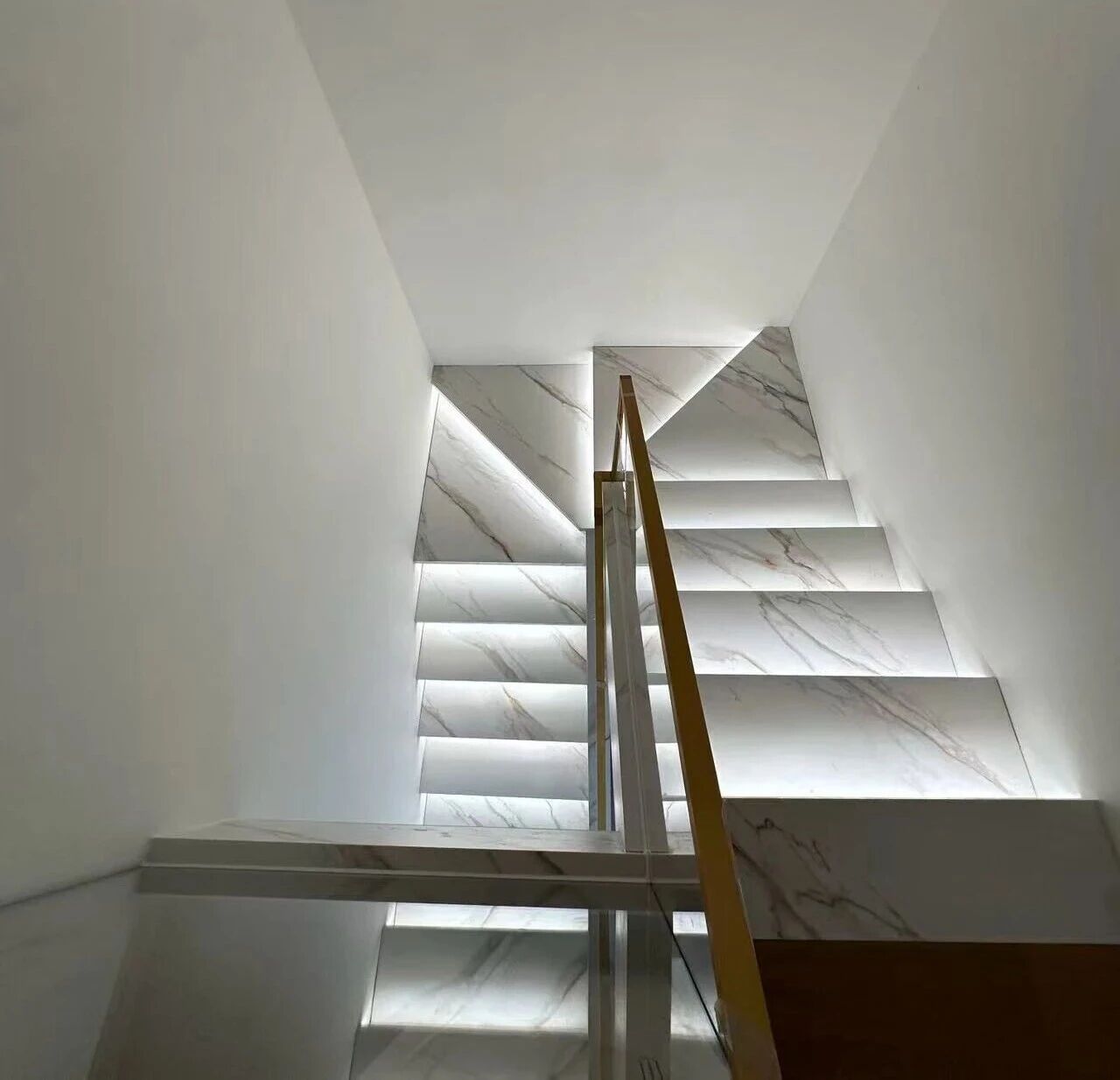 工地巡檢：雙節(jié)同慶，品質(zhì)同行，嚴(yán)把每一道工序，用心守護(hù)夢(mèng)想家！