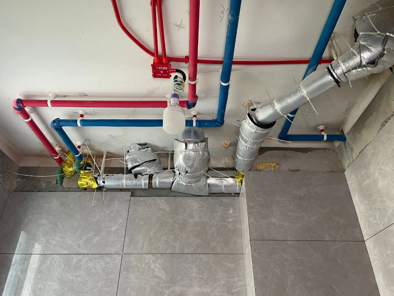 工地突擊巡檢｜嚴(yán)把每一處細(xì)節(jié)，用心守護(hù)每一份安心！